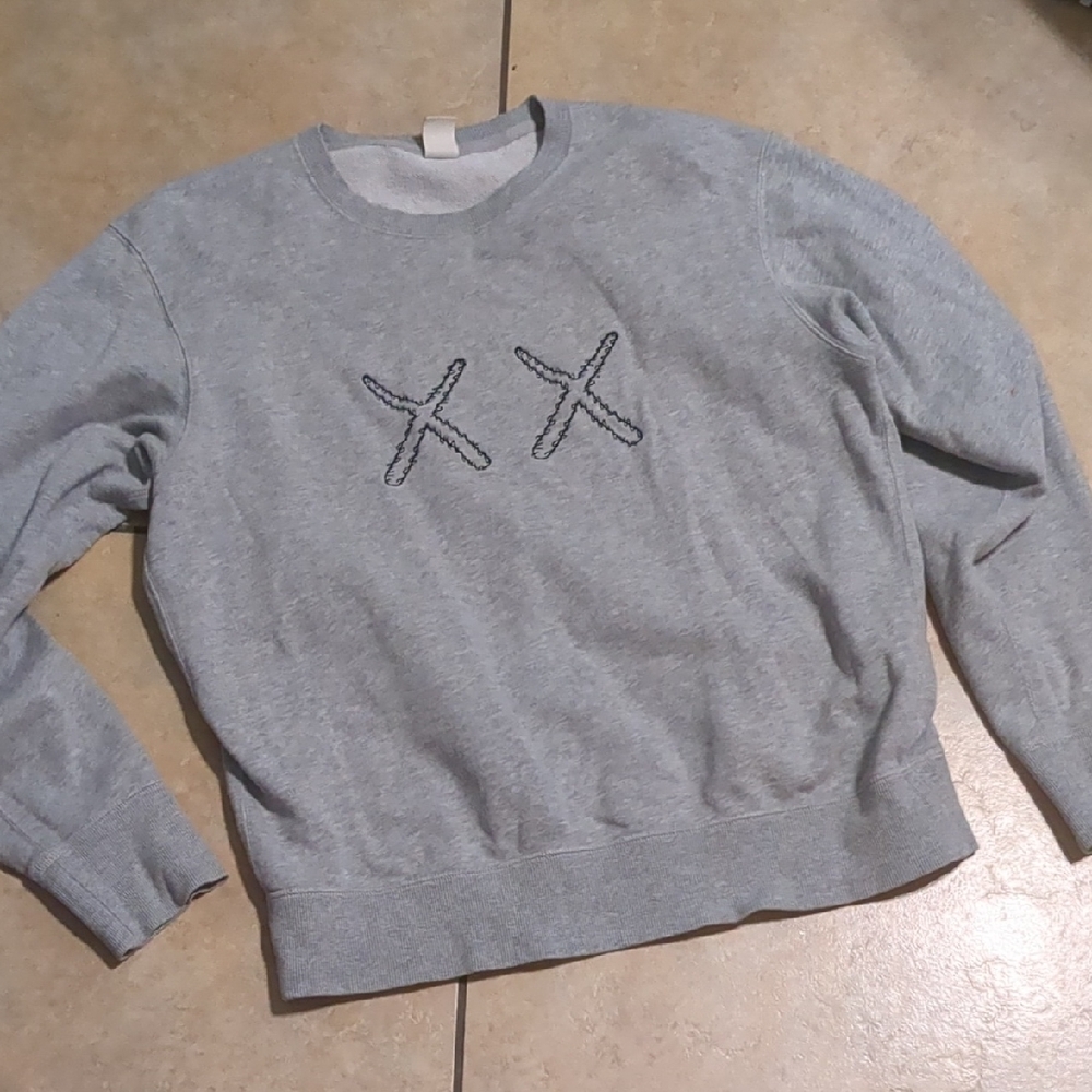 Gray Crewneck Sweater with Embroidered Design